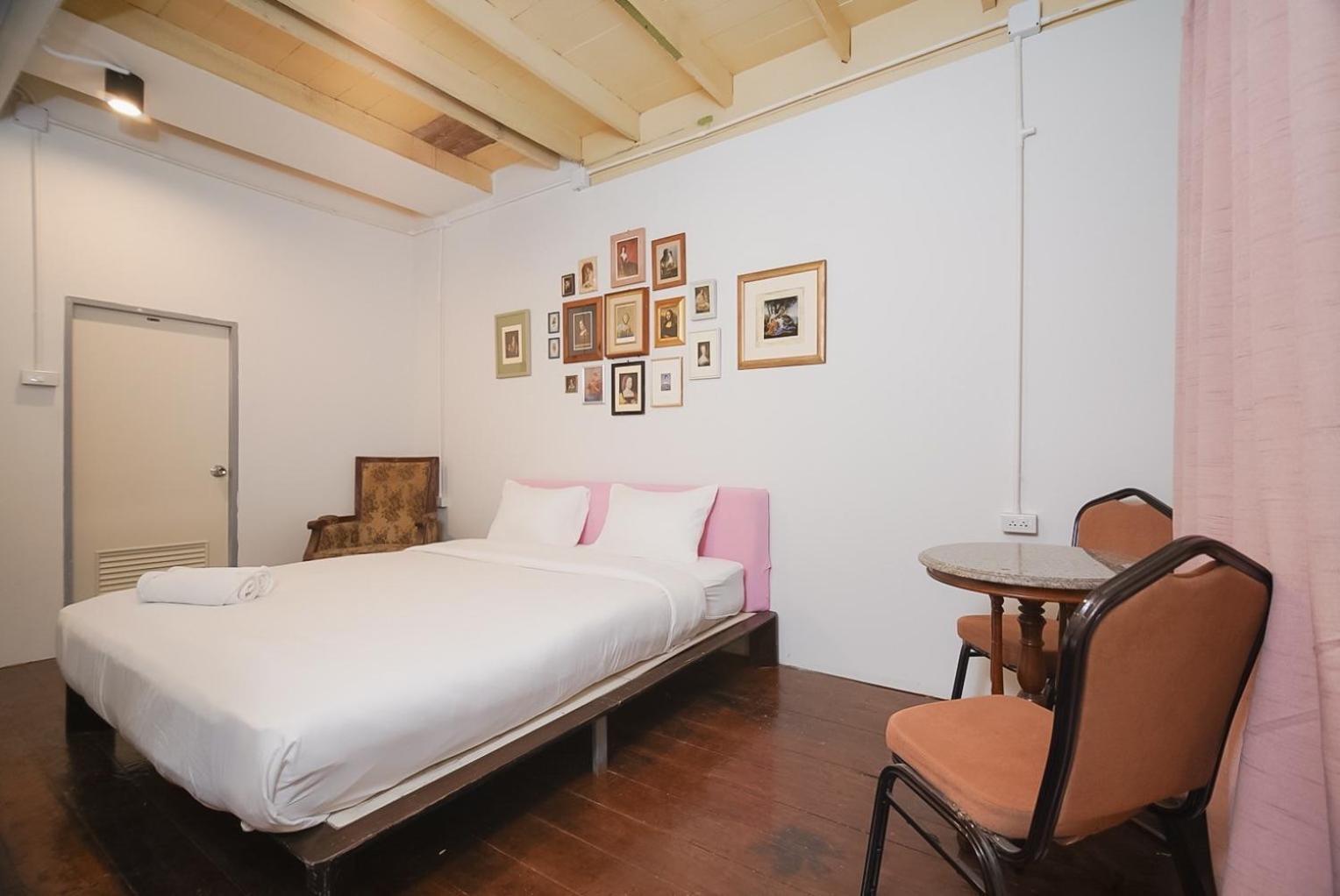 Mitr Inn Yaowarat Bangkok Luaran gambar